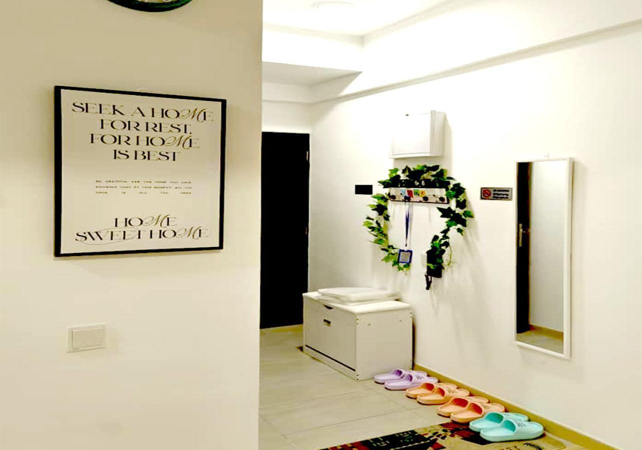 Mutiara Melaka Beach Resort - Islamic Compliance Only Tangga Batu エクステリア 写真